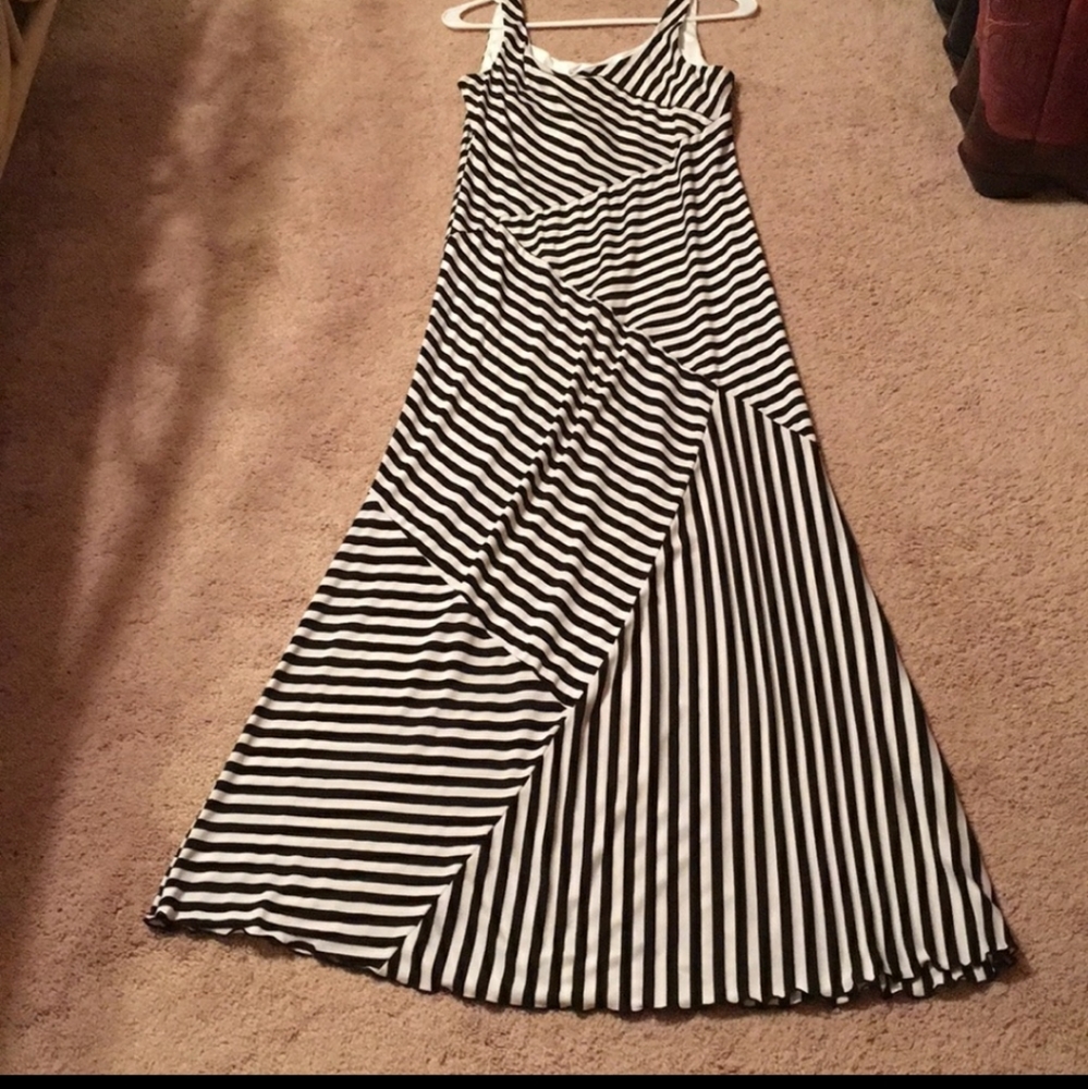 Like new women's maxi dress
